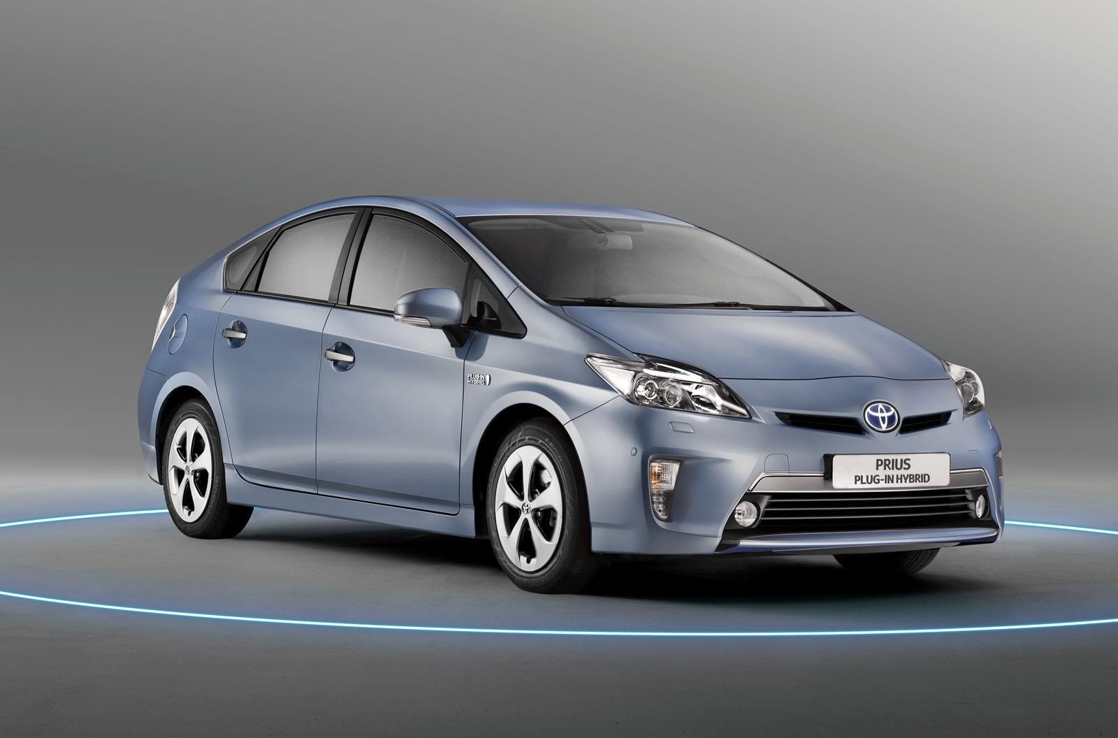 2015 TOYOTA PRIUS PHEV